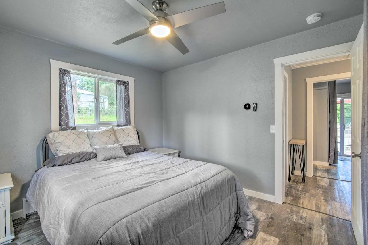 Cozy North Bend Getaway Near Dunes And Ocean! Lakeside Exterior photo